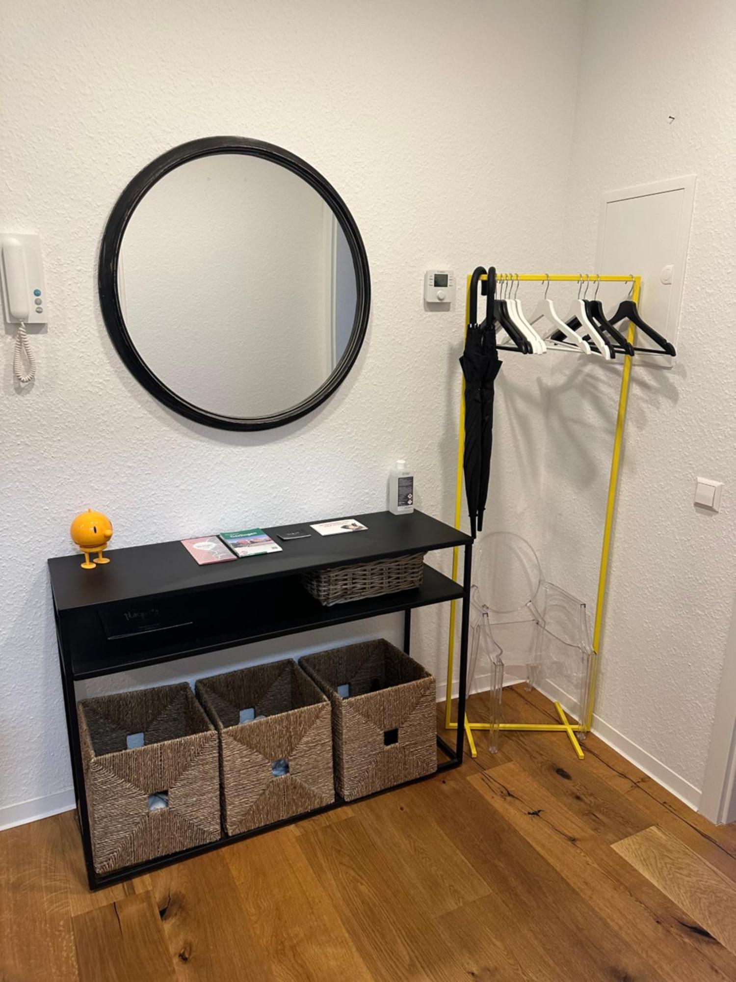 Stylisches Apartment Mit Grossem Tageslichbad Am Marktplatz Leonberg Extérieur photo